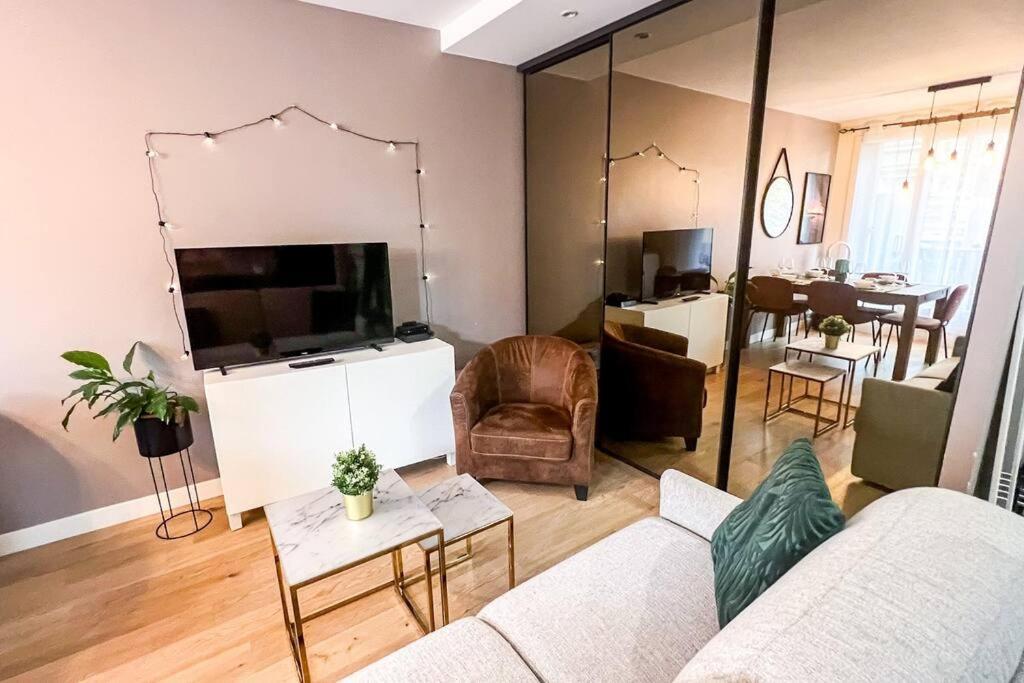 Le Cocon 56 Apartment Vincennes Bagian luar foto